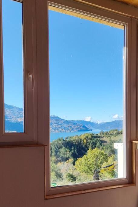 Le Cosy Du Plongeoir - T2 Neuf Avec Vue Sur Le Lac De Serre Poncon Et Grande Terrasse Avec Jardin Savines Ngoại thất bức ảnh