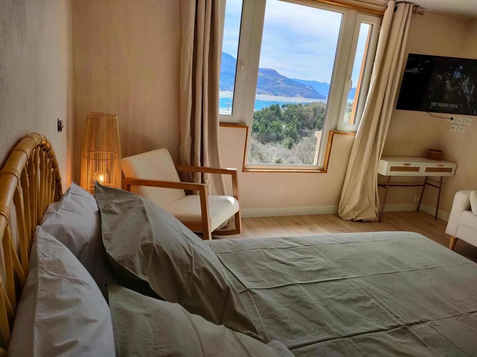 Le Cosy Du Plongeoir - T2 Neuf Avec Vue Sur Le Lac De Serre Poncon Et Grande Terrasse Avec Jardin Savines Ngoại thất bức ảnh