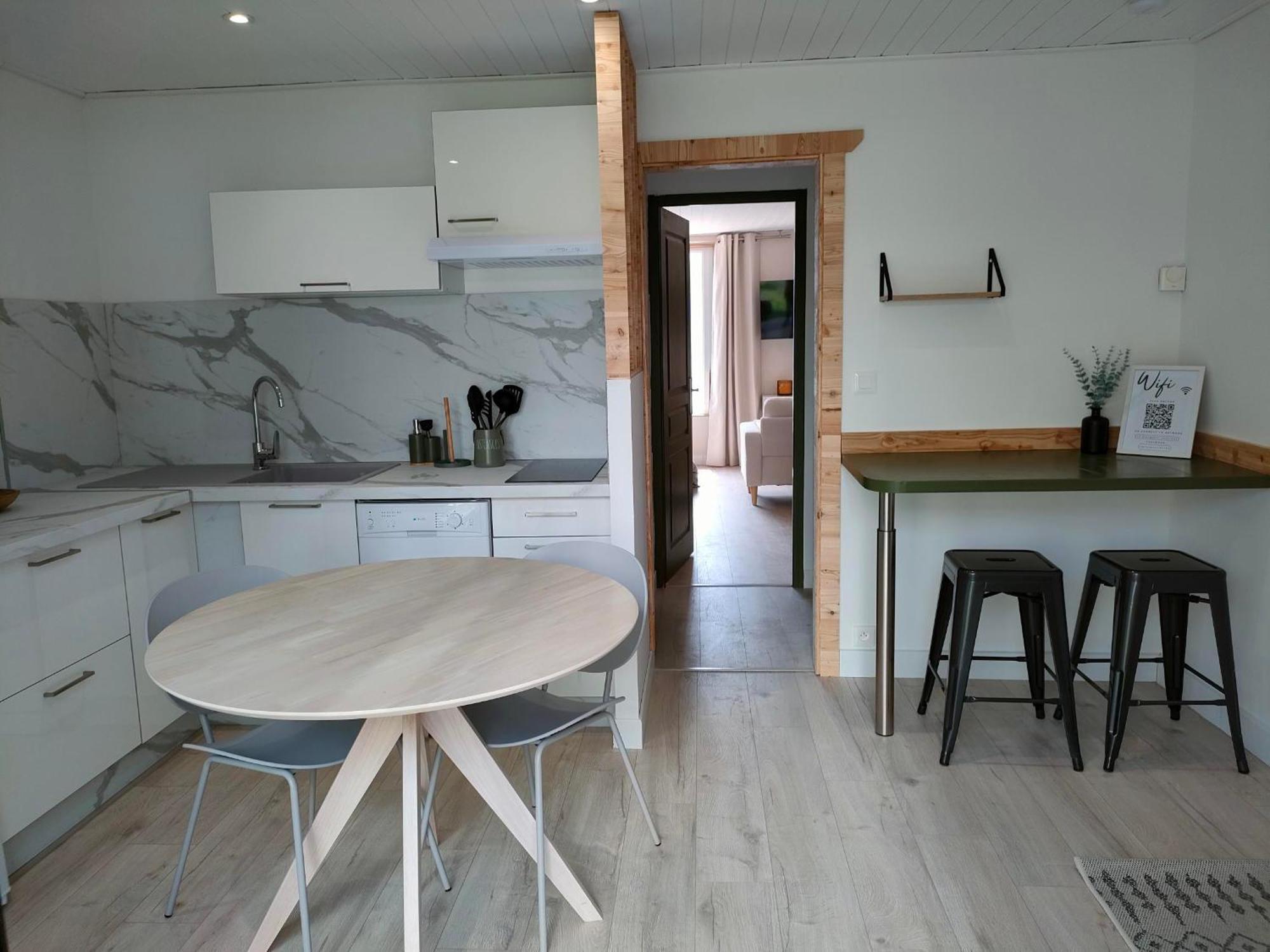 Le Cosy Du Plongeoir - T2 Neuf Avec Vue Sur Le Lac De Serre Poncon Et Grande Terrasse Avec Jardin Savines Ngoại thất bức ảnh