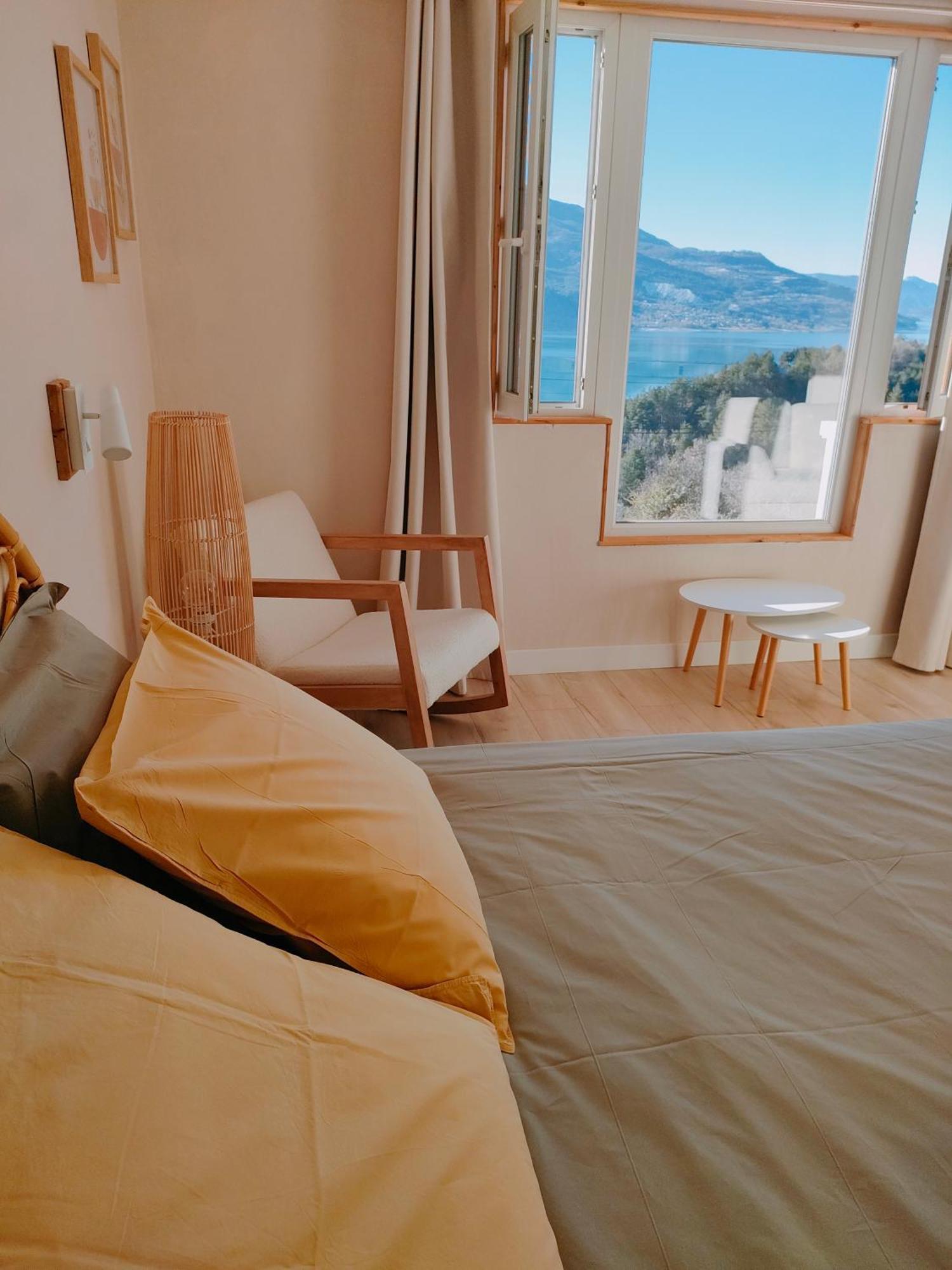 Le Cosy Du Plongeoir - T2 Neuf Avec Vue Sur Le Lac De Serre Poncon Et Grande Terrasse Avec Jardin Savines Ngoại thất bức ảnh